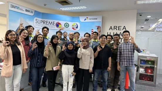 Team knowledge sharing at Pertamina HSSE Demo Room